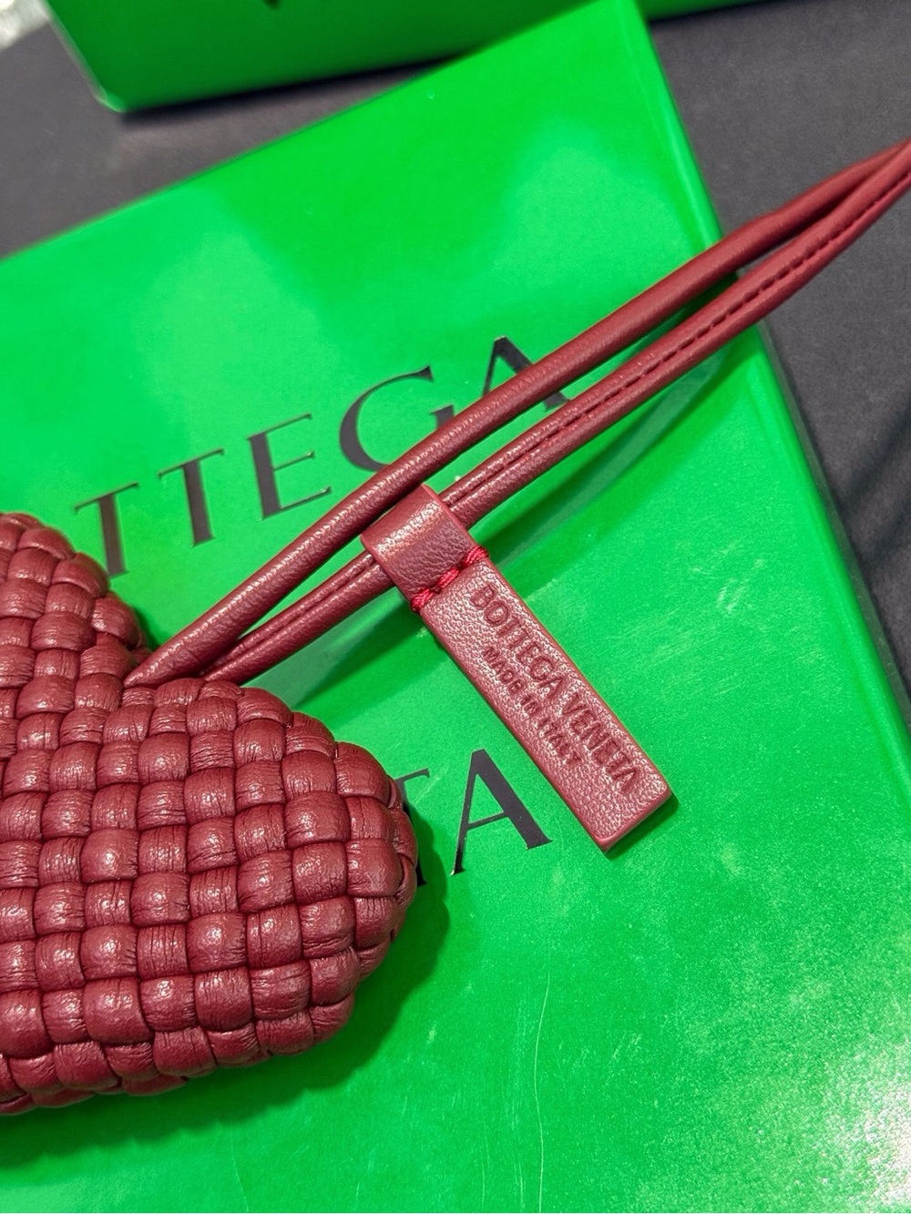 Bottega Veneta Woven Heart Charm in Deep Red - Picture 5 of 6